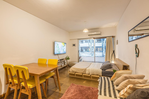 Venta De Monoambiente En Palermo Con Balcón. Muy Buena Propiedad!