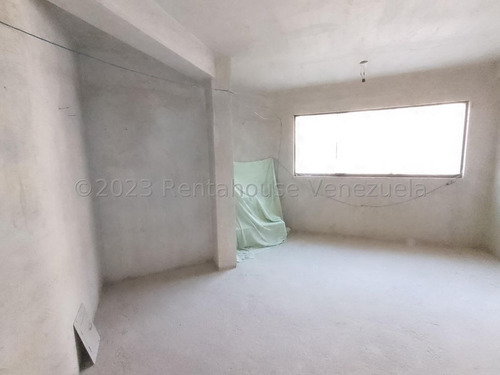 Rent-a-house Vende Townhouse En Obra Gris, En Conjunto Residencial Las Carolinas Ii, Turmero, Estado Aragua, 25-14268 Gf.