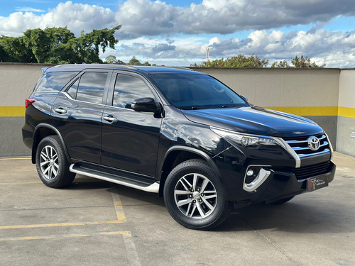 Toyota SW4 2.8 Tdi Srx 7l 4x4 Aut. 5p
