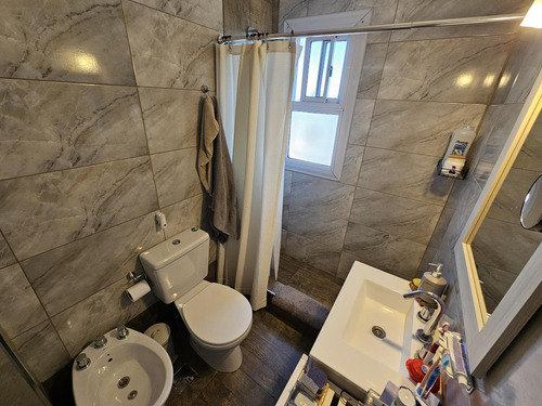 Departamento De 3 Ambientes En Venta Con Renta. Saavedra