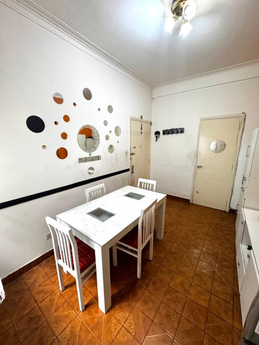 Venta 2 Amb 1 Piso Por Escalera Flores Super Luminoso No Apto Credito