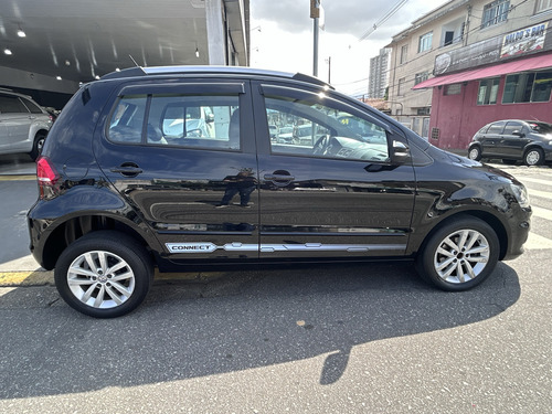 Volkswagen Fox 1.6 MSI TOTAL FLEX CONNECT 4P I-MOTION