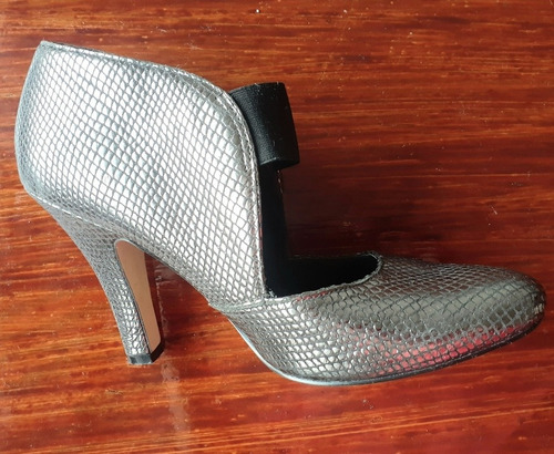 Zapato Mujer Nine West Plata Con Tacon 24.5 Cm