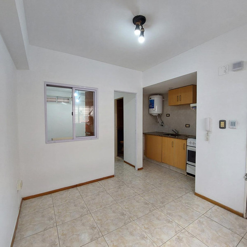 Imagen 12 de 21 de Monoambiente Dividido, Uso Comercial, República De La Sexta, Impecable, 27 M2, Planta Baja