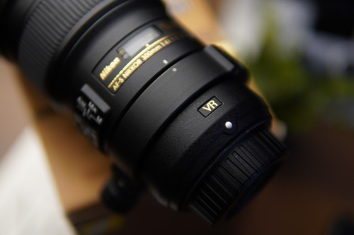 Nikon Af-s 300mm F/4e Pf Ed Vr - Full Frame - Profissional! F Mount - Dslr Preto (Usado)