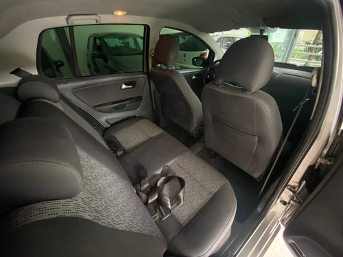 Volkswagen Fox 1.6 Mi 8v Flex 4p Manual