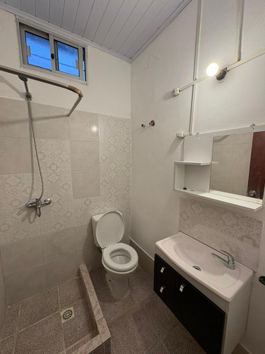 Alquiler De Casa Muy Segura A Pasos De Todos Los Servicios