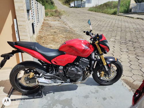 Hornet Vermelha Impecável