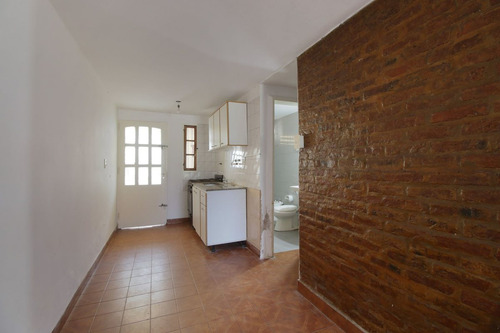 Venta Duplex 2 Amb. Con Patio Y Parrilla En Moreno