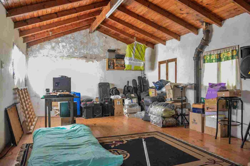 Casa En Venta Adrogue-ideal Inversor-lote 870 M2