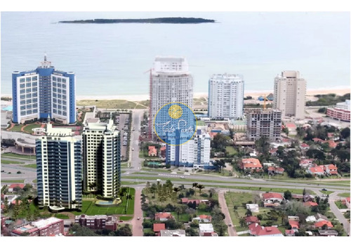 Divino Apto A Pasitos Del Mar 3 Dorm En Suite Libre A Partir Del 5 De Enero Alquiler Punta Del Este
