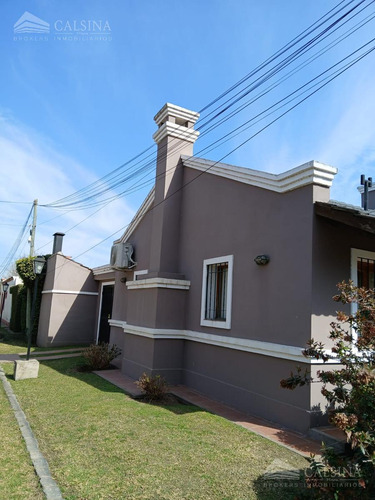 Casa En Venta 3 Dormitorios - Complejo Cerrado / Housing - Granja De Funes