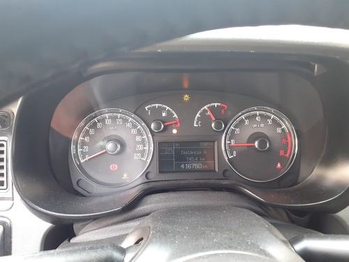Fiat Linea 2013 1.8 16v Essence Flex Dualogic 4p