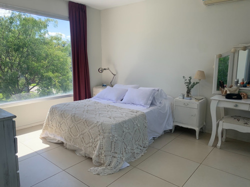 Casa En Venta 5 Amb En Santa Teresa, Villanueva.