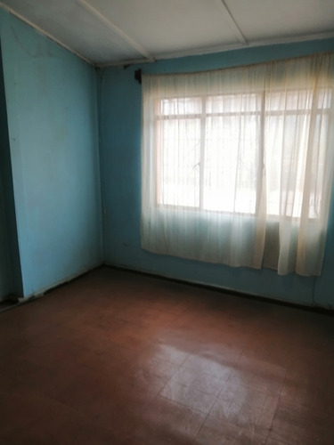 Casa Amplia Con Tres Dormitorios En Playa Ancha, Valparaiso
