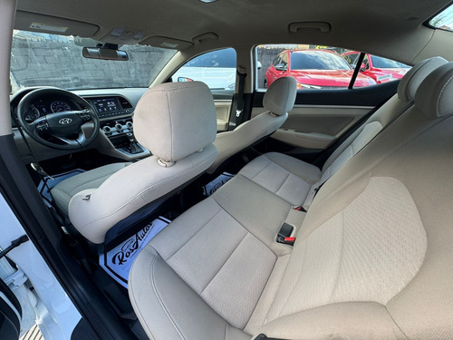 Hyundai Elantra Se 2019