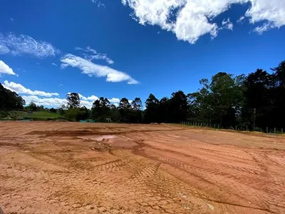 Lote y casalote en venta
