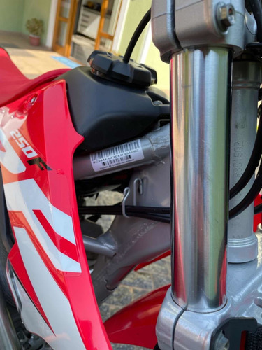 Imagem 2 de 10 de Honda Crf