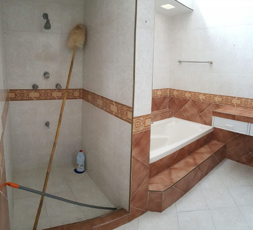 Imagen 3 de 5 de Consultorio Ubicado En Av. Cámara De Comercio