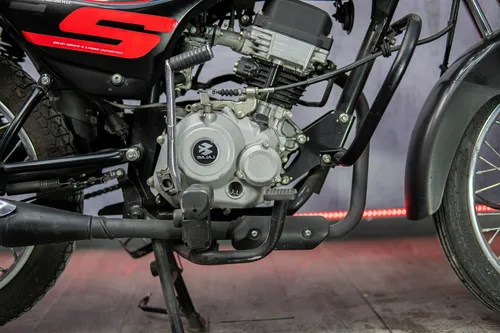 Bajaj Boxer 100 2023