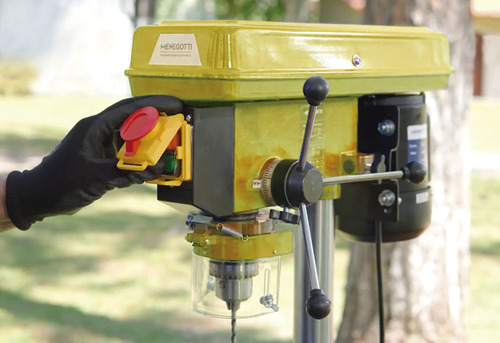 Furadeira De Bancada Mfb-16 5/8 Industrial Monofásico 500w Cor Amarelo 220v