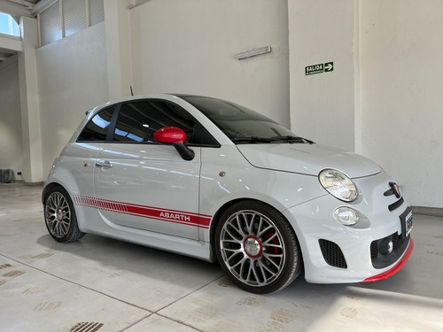 Imagen 2 de 8 de Fiat 500 1.4 Abarth 14.000km Agregados