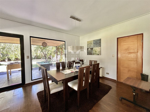 Casa En Venta De 3dorm En Suite Chicureo Poniente Colina