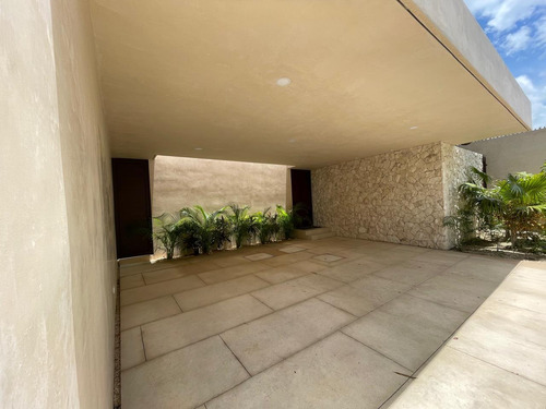 Casa De Una Planta En Venta Al Norte De Mérida