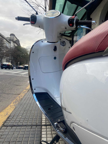 Scooter Beta Tempo Arrow Deluxe