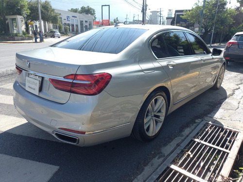 Imagen 3 de 12 de Bmw 750 Li Excelence Biturbo 2016