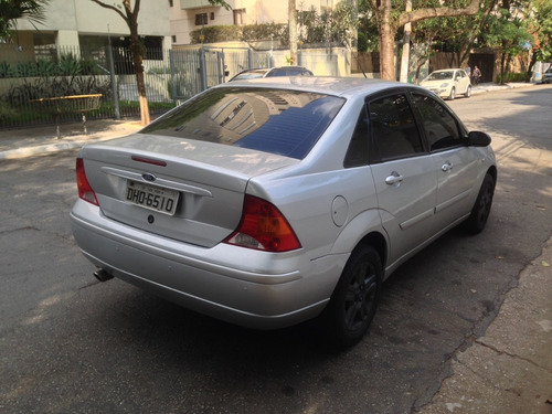 Focus Sedan 2005 1.6 Completo Sem Detalhes Para Pessoas Exig