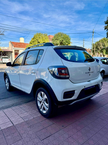 Renault Sandero Stepway 1.6 Privilege 105cv