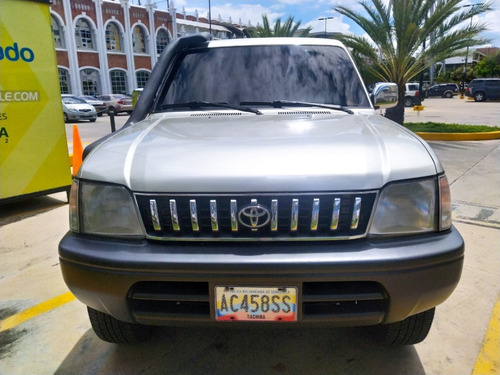 Imagen 2 de 17 de Toyota Meru