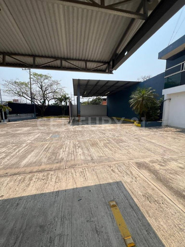 Bodega En Renta En Periférico Carlos Pellicer Cámara, Villahermosa Tabasco