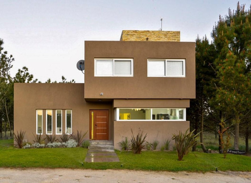 Imagen 1 de 22 de Casa En Venta - 5 Ambientes - Barrio Costa Esmeralda