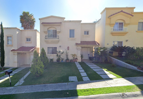 Casa En Venta, Recuperación Bancaria, Col. Urbi Quinta Montecarlo, Tonala, Jalisco. Laab2