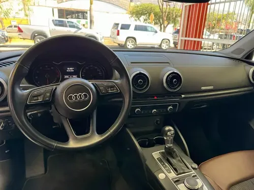 Audi A3 TFSI Select