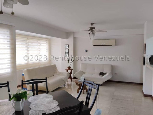 Amp, Mls #23-25073 Vende Apartamento En Zona Norte