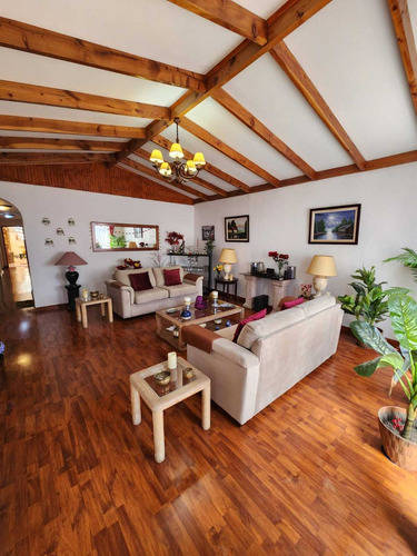 Amplia Y Elegante Casa En Alto Hospicio (85161)