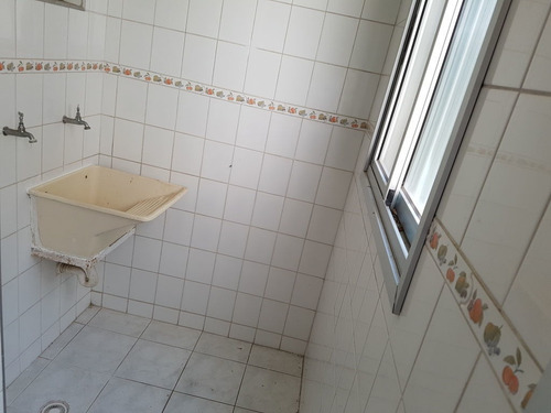 Imagem 9 de 14 de Apartamento No Bairro De Taipas - Bl3052