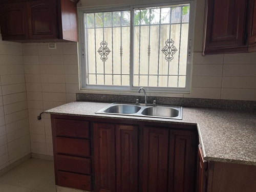 Imagen 5 de 5 de Apartamento En Venta En Urb. Italia