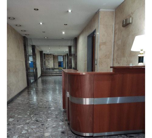 Cochera En Recoleta, Amplia, Vehículo Grande Usd 27,000