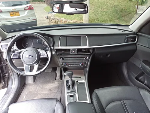Kia Optima 2.0 Zenith Hibrido 2020 Automatico
