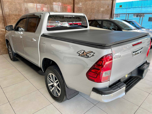 Imagem 6 de 10 de Toyota Hilux 2.8 Srx 4x4 Cd 16v Diesel 4p Automático