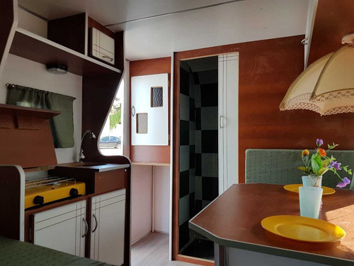 Imagen 3 de 8 de Casa Rodante Modelo 350 Luxe Para 3 Personas Lomas Camping