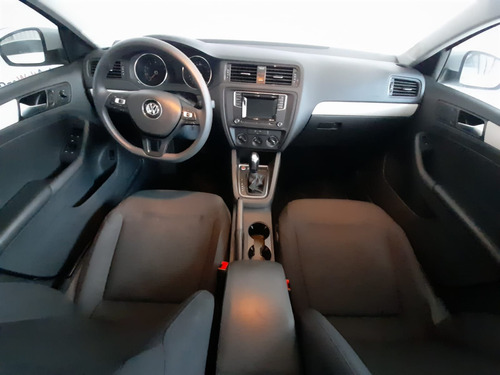 Imagen 7 de 8 de Volkswagen Jetta Trendline 2.5l Tip 5l 170 Hp 2018