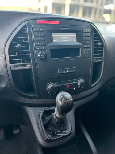 Imagen 14 de 19 de Mercedes-benz Vito 1.6 111 Cdi Furgon Mixto Aa 114cv