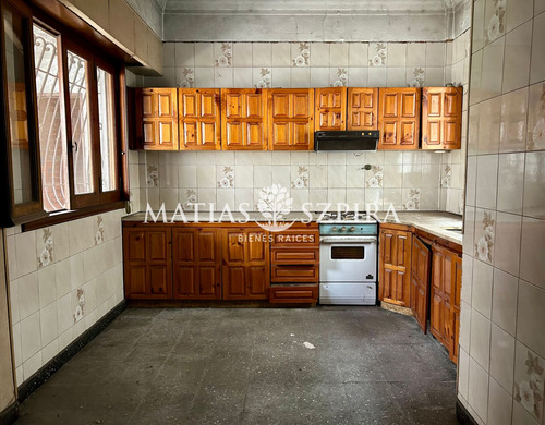 Venta De Casa 4 Ambientes En Mataderos, Capital Federal.