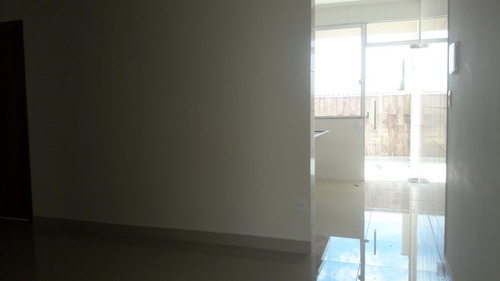 Imagem 3 de 14 de Casa Geminada 02 Quartos Pmcmv