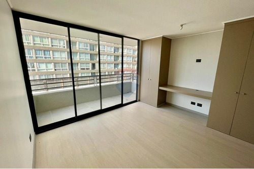 Estudio Nuevo Con Amplio Balcón En Ñuñoa, Piso 4